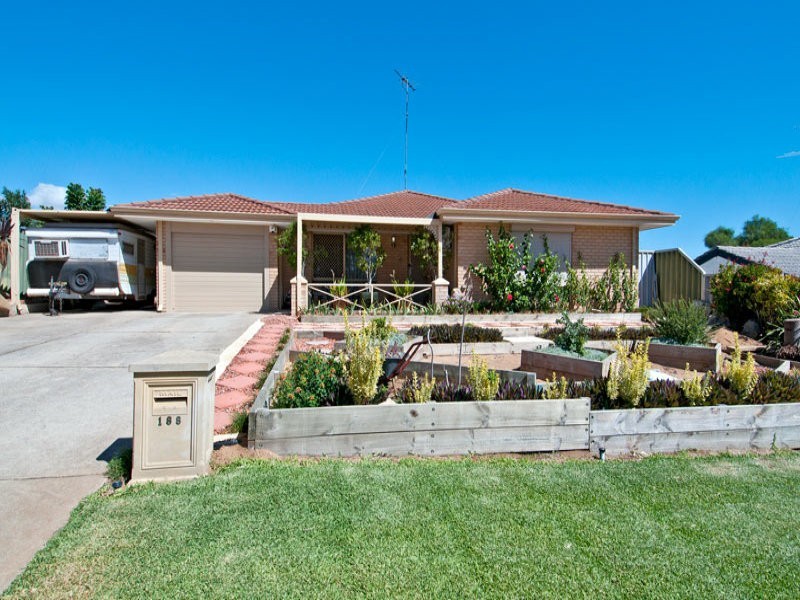 188 Oakmont Avenue, Meadow Springs WA 6210