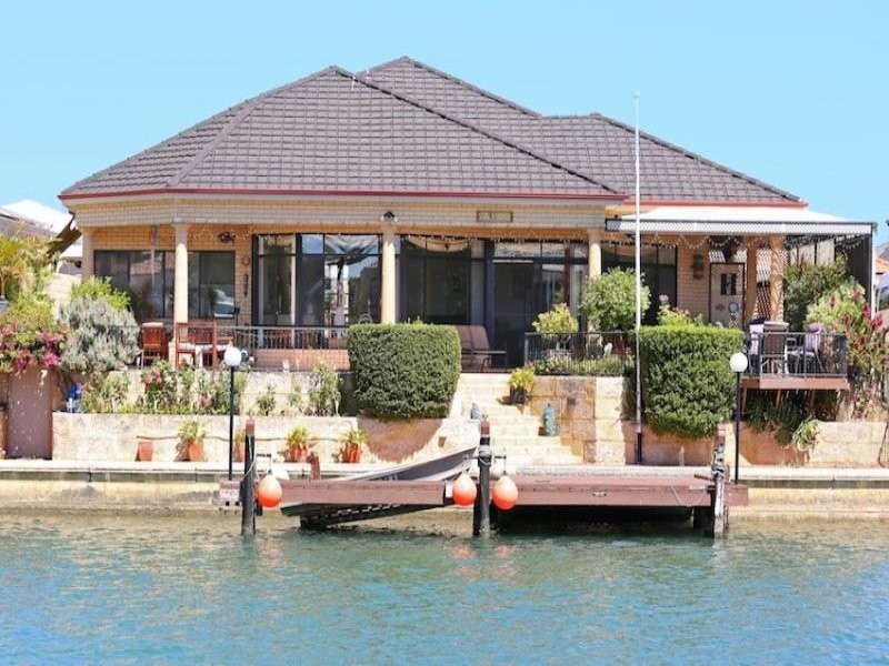 7 Picaroon Place, Halls Head WA 6210