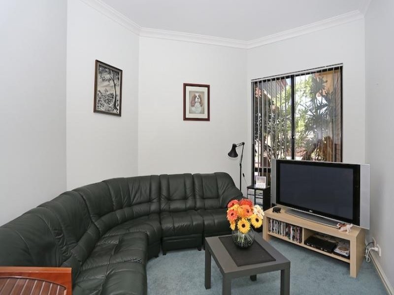 7 Picaroon Place, Halls Head WA 6210