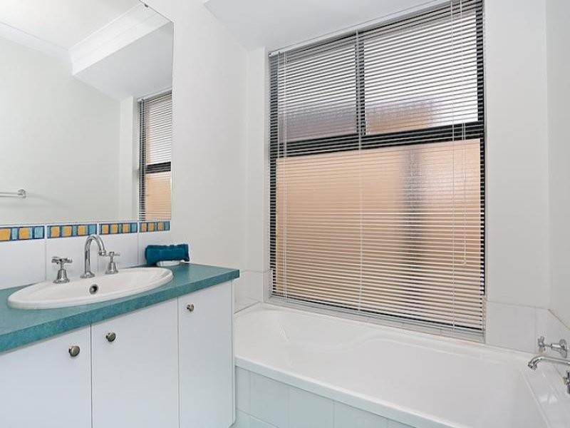 21 Dalwallinu Terrace, Dawesville WA 6211
