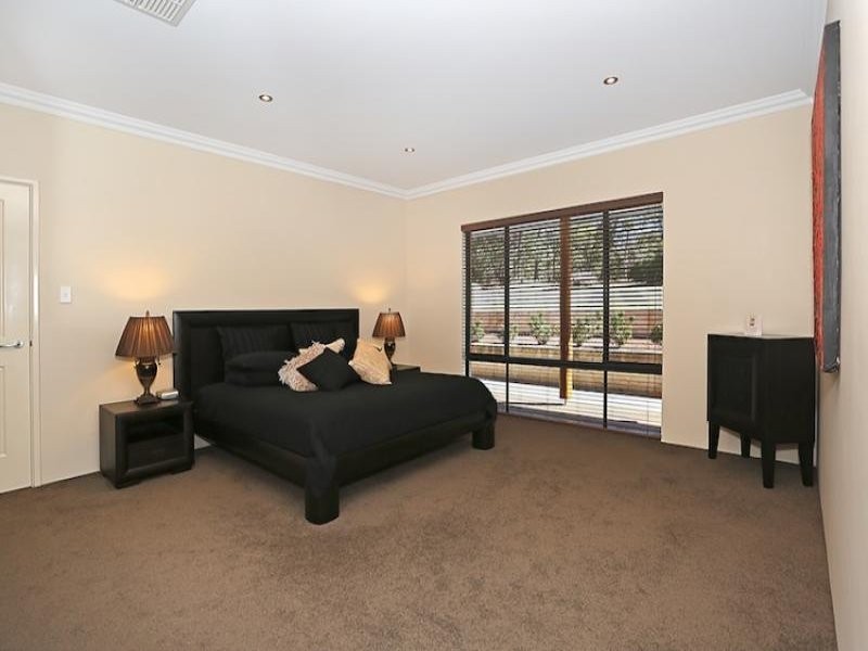2 Estuary Heights Place, Bouvard WA 6211