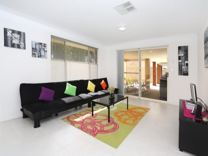 36 Gibbs Circuit, Ravenswood WA 6208