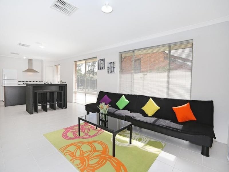 36 Gibbs Circuit, Ravenswood WA 6208