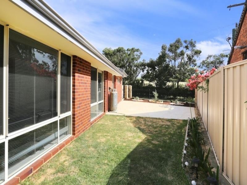 36 Gibbs Circuit, Ravenswood WA 6208