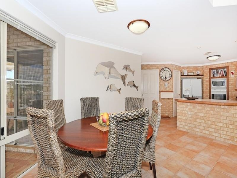 82 Banksia Terrace, South Yunderup WA 6208