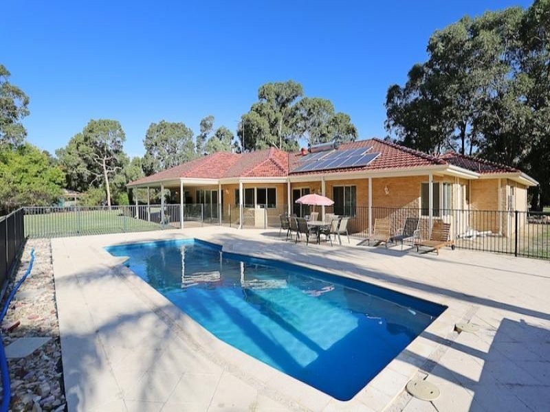 14 Carrick Cross, Greenfields WA 6210
