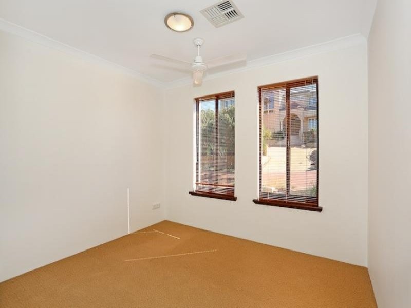 38 Abrolhos Quay, Wannanup WA 6210