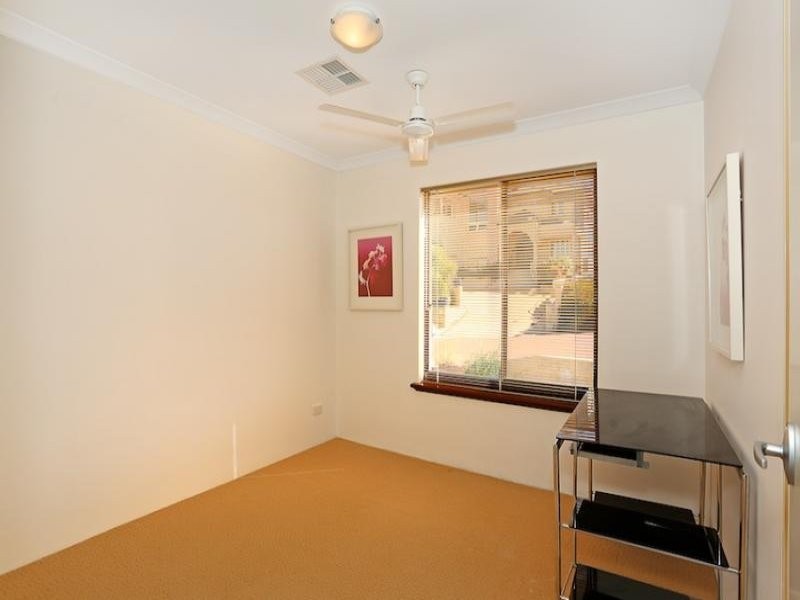 38 Abrolhos Quay, Wannanup WA 6210