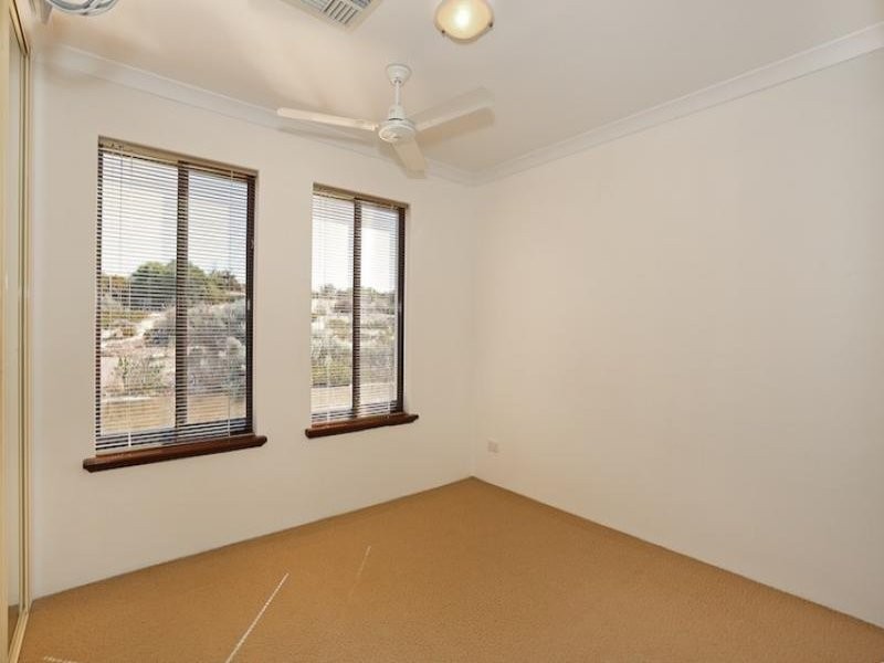 38 Abrolhos Quay, Wannanup WA 6210