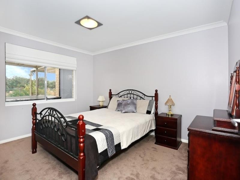 15 Purcell Gardens, South Yunderup WA 6208
