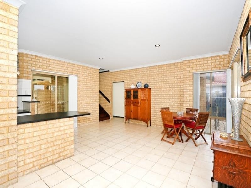 37 Seawind Drive, Silver Sands WA 6210