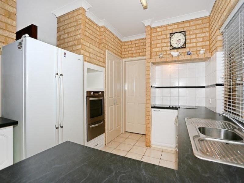 37 Seawind Drive, Silver Sands WA 6210