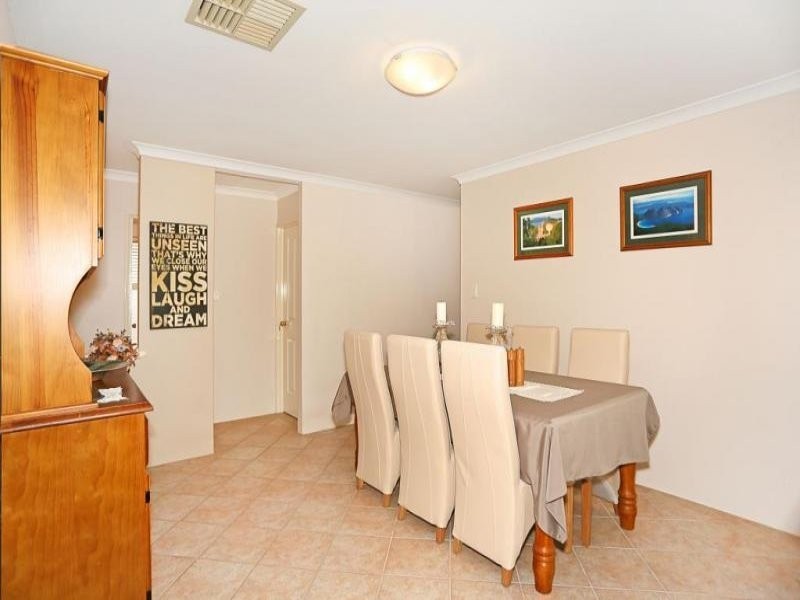 42 Admiralty Crescent, Halls Head WA 6210