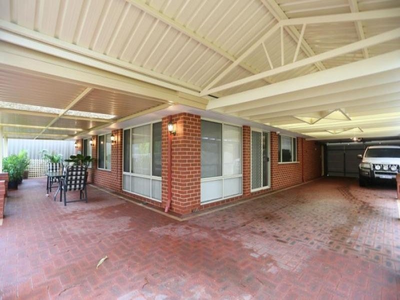 42 Admiralty Crescent, Halls Head WA 6210