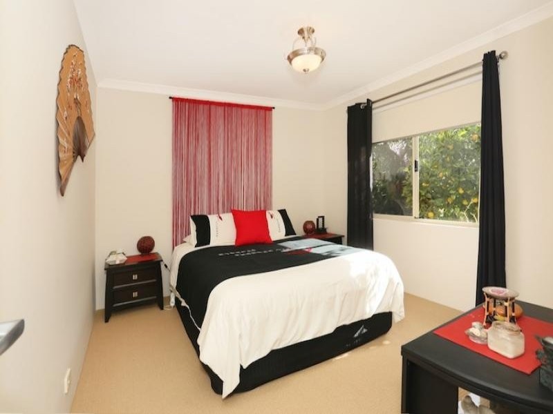 18 Joshua Carrol Street, Madora Bay WA 6210