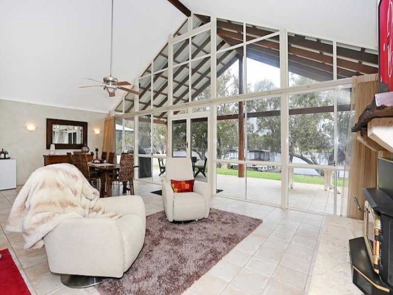 104 Culeenup Road, North Yunderup WA 6208