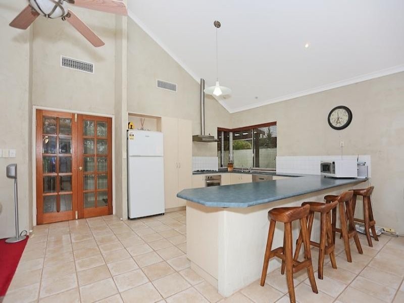 104 Culeenup Road, North Yunderup WA 6208