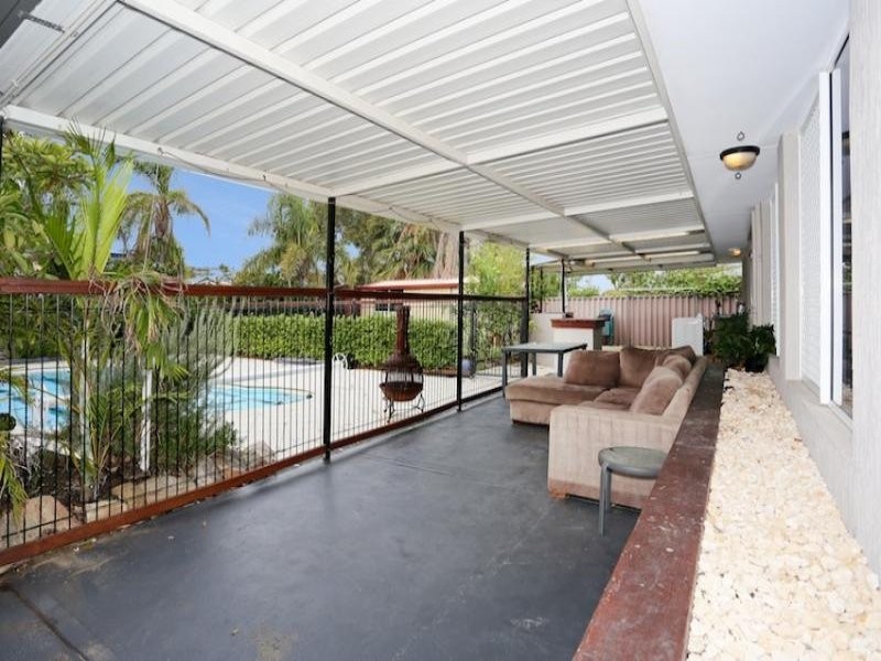 97 Peelwood Parade, Halls Head WA 6210