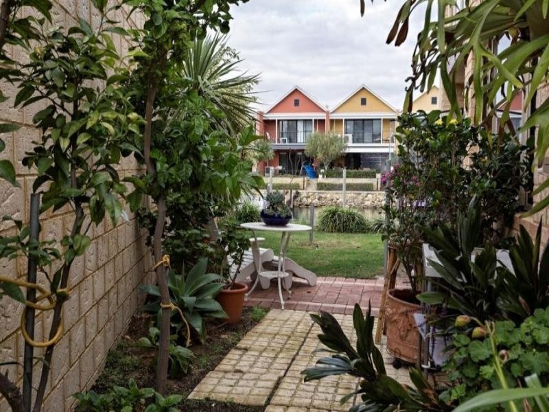 23 San Marco Quays, Halls Head WA 6210