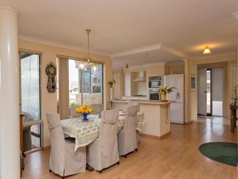 23 San Marco Quays, Halls Head WA 6210