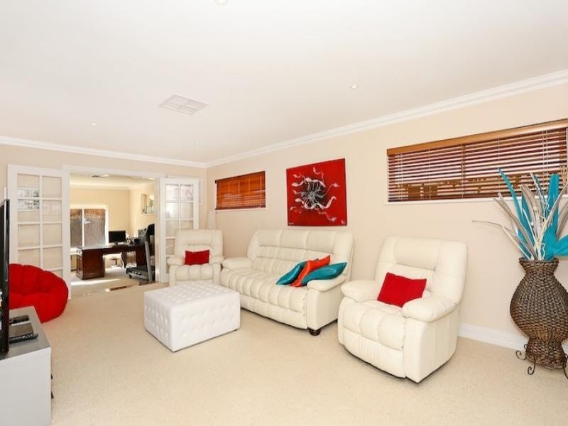 97 Rodoreda Crescent, Ravenswood WA 6208