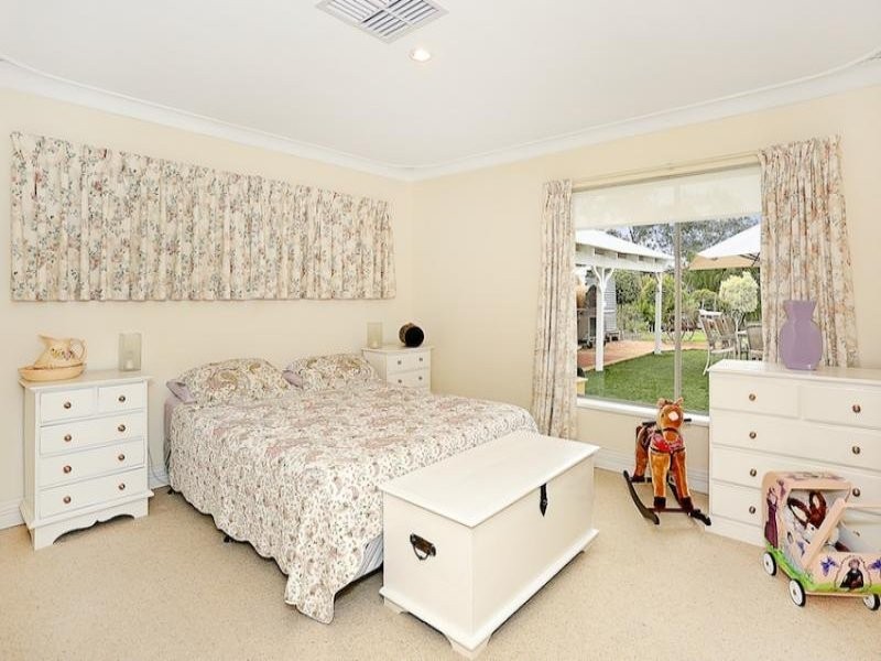 97 Rodoreda Crescent, Ravenswood WA 6208