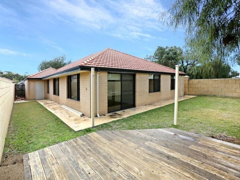 24 Honeydew Trail, Wannanup WA 6210