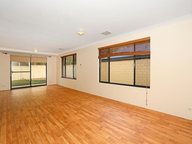24 Honeydew Trail, Wannanup WA 6210