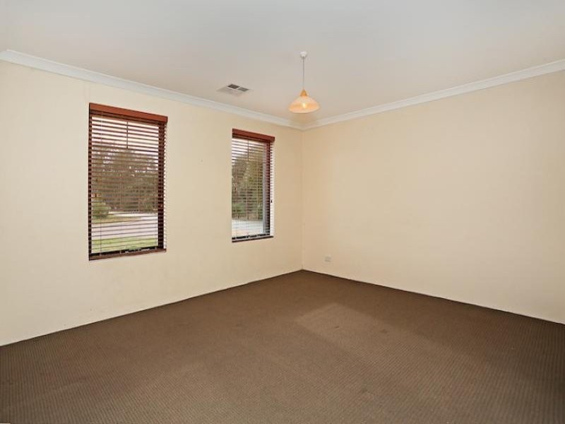 24 Honeydew Trail, Wannanup WA 6210