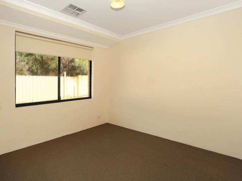 24 Honeydew Trail, Wannanup WA 6210