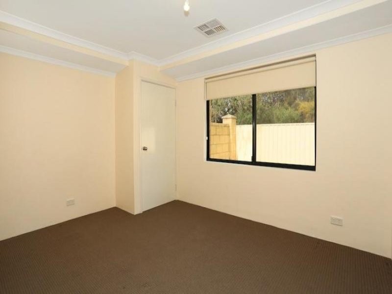 24 Honeydew Trail, Wannanup WA 6210
