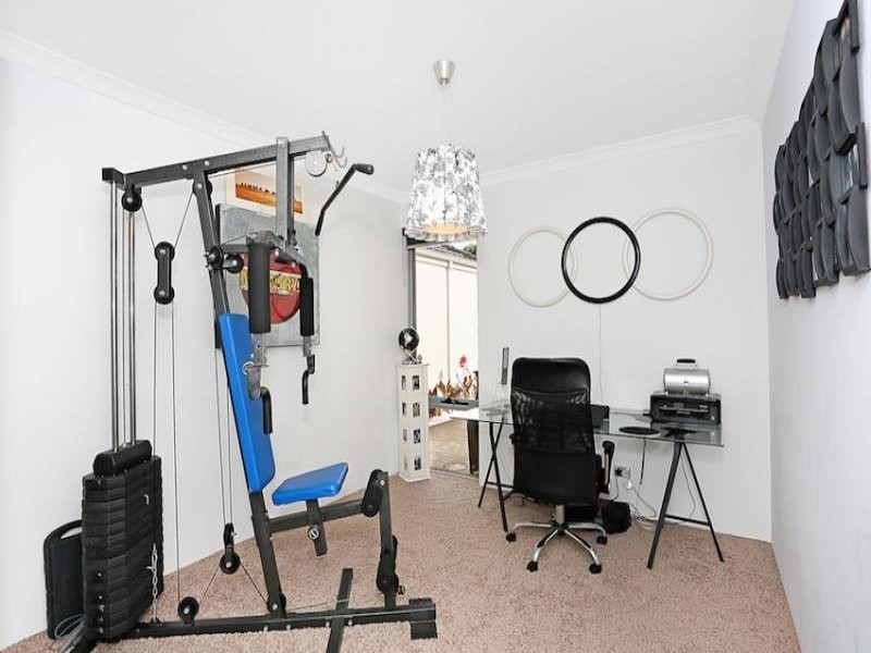 305 Peelwood Parade, Halls Head WA 6210