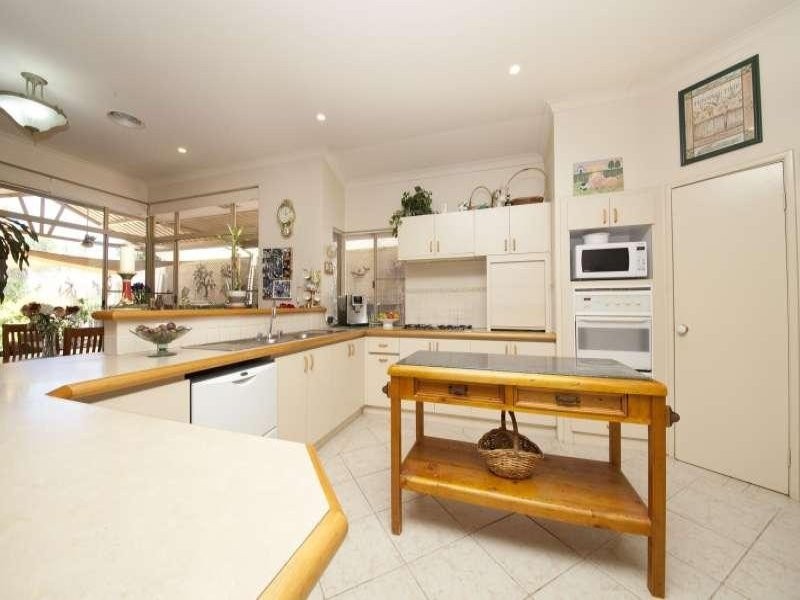 9 Rivergum Esplanade, South Yunderup WA 6208