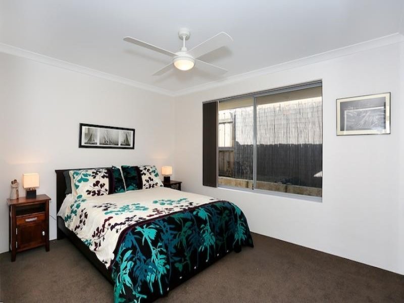 10 Adriana Way, Halls Head WA 6210