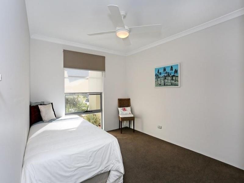 10 Adriana Way, Halls Head WA 6210