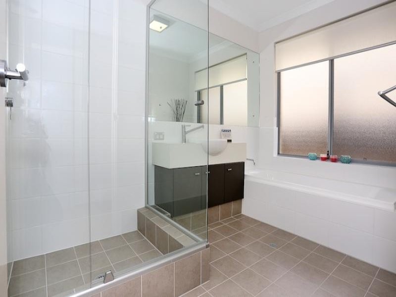10 Adriana Way, Halls Head WA 6210