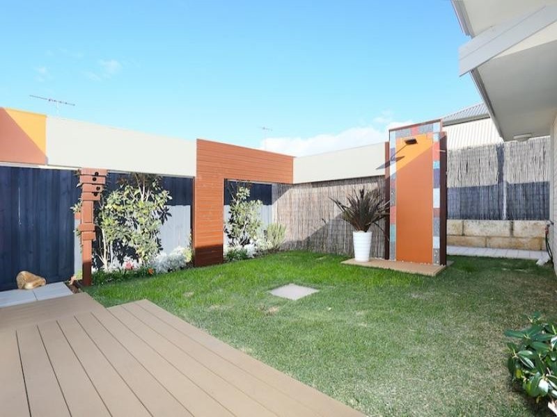 10 Adriana Way, Halls Head WA 6210