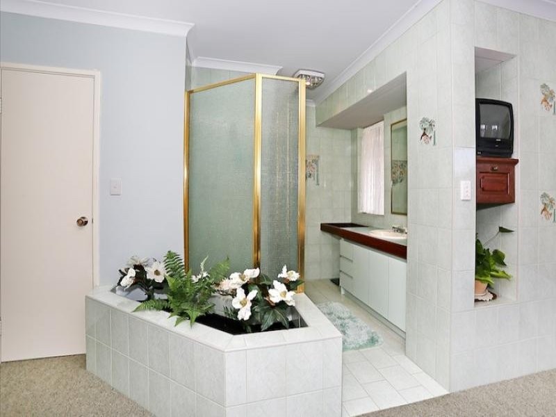 32 Woolah Place, South Yunderup WA 6208