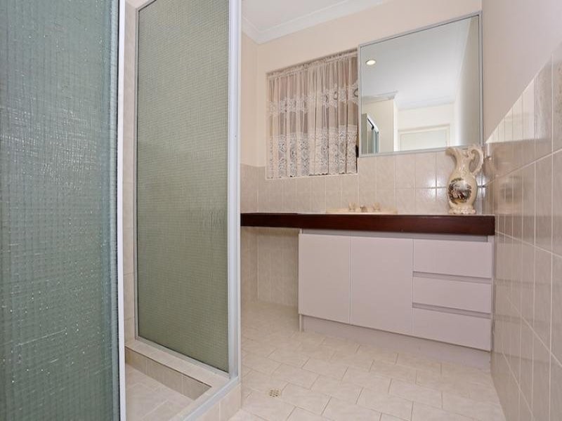 32 Woolah Place, South Yunderup WA 6208