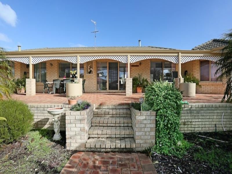 32 Woolah Place, South Yunderup WA 6208