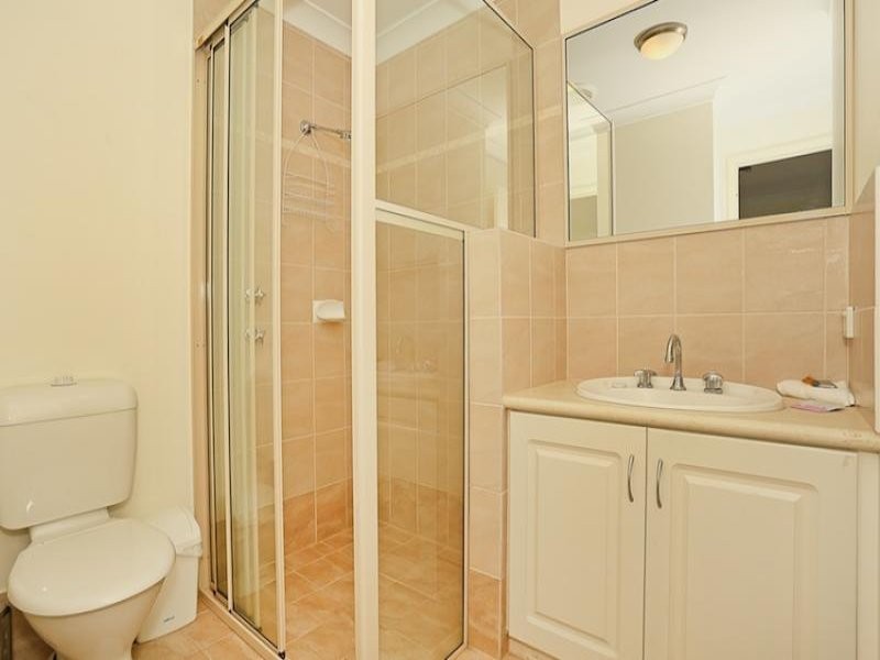 29/1 Lakes Crescent, South Yunderup WA 6208
