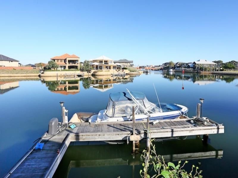 18 Tasman Loop, Dudley Park WA 6210