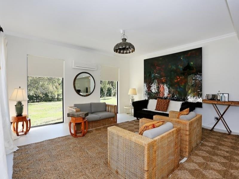 64 Thomasfield Place, Ravenswood WA 6208