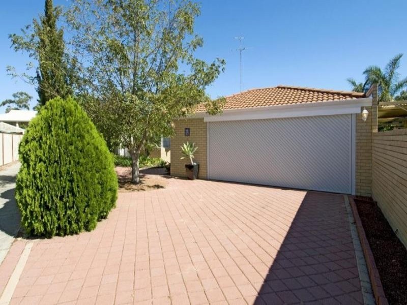 7 Lakes Crescent, South Yunderup WA 6208
