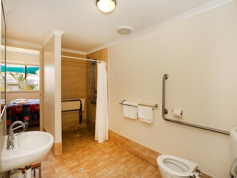 27/1 Lakes Crescent, South Yunderup WA 6208