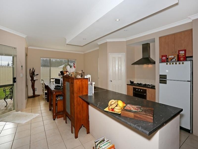 10 Zendora Court, Falcon WA 6210