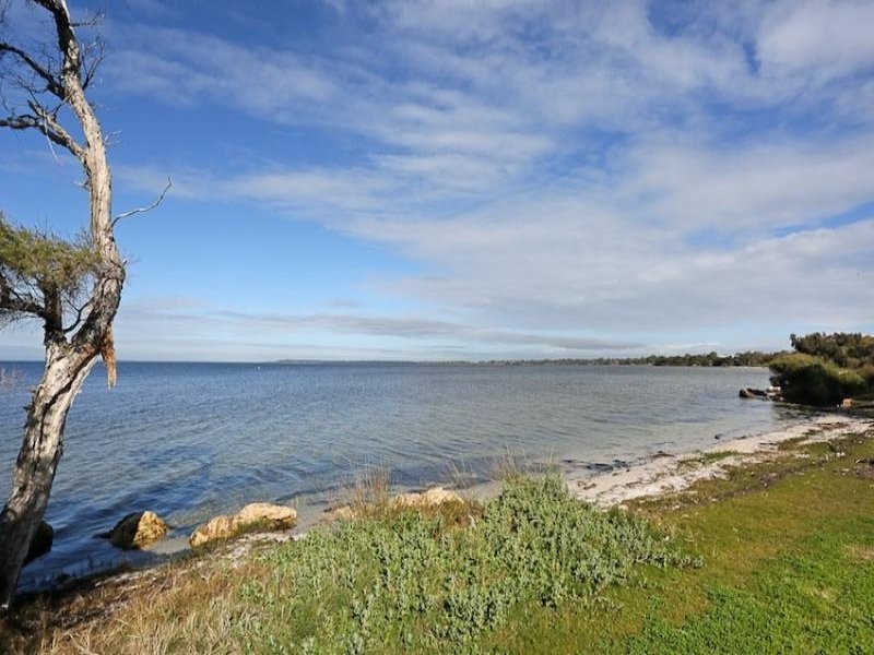 10 Zendora Court, Falcon WA 6210