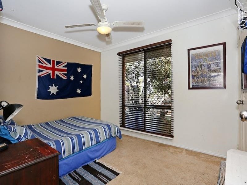4 Yelta Street, Greenfields WA 6210