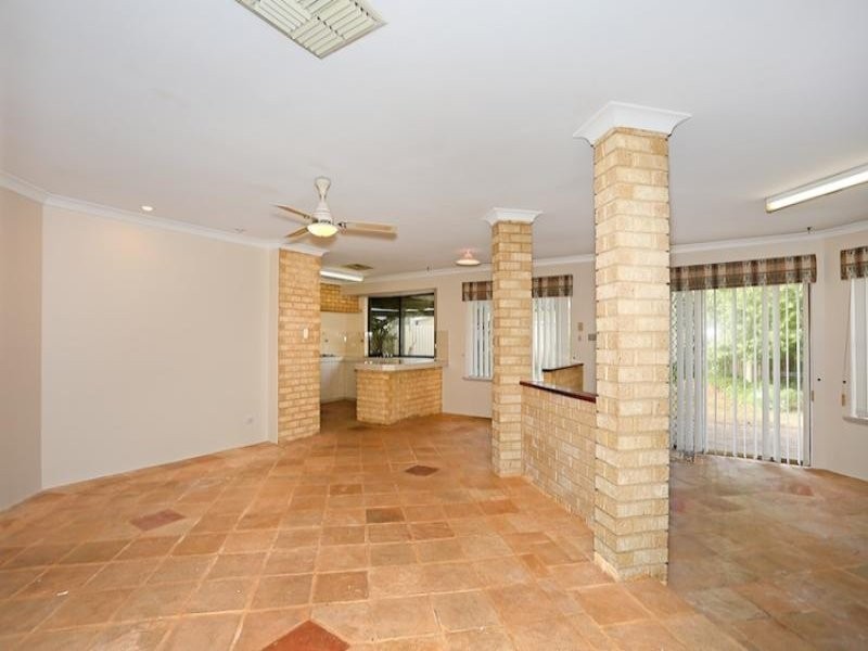 9 Seawind Drive, Silver Sands WA 6210