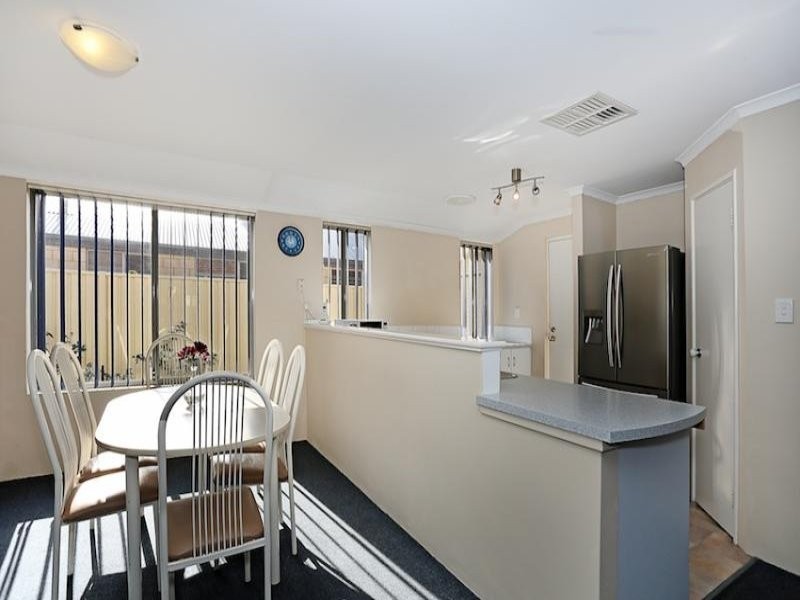 29 Albina Chase, Lakelands WA 6180